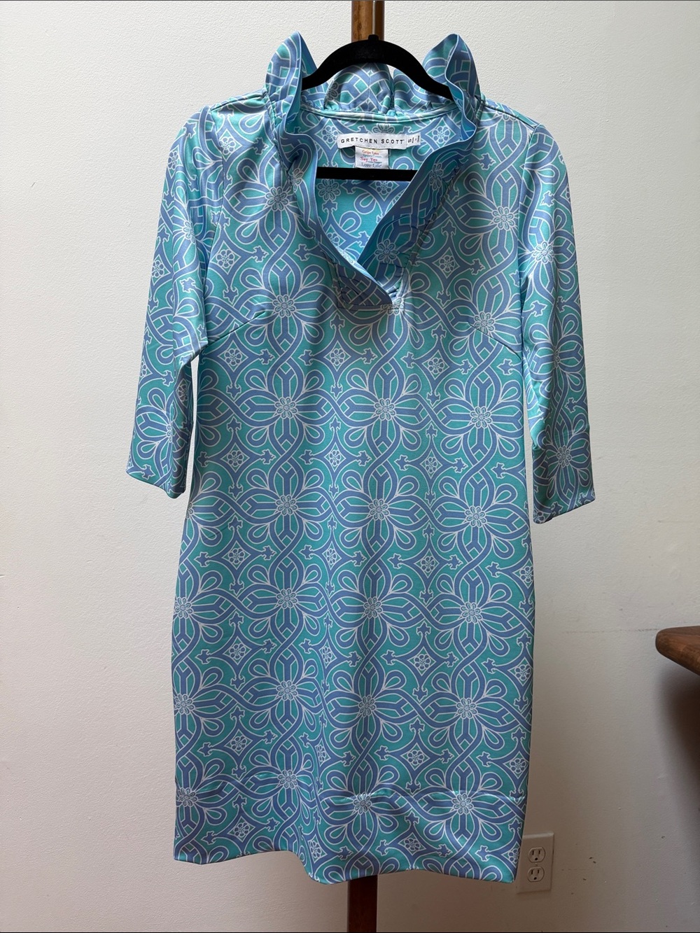 Gretchen Scott Jersey Ruffneck Blue & Aqua Printed Sheath Shift Dress Size S